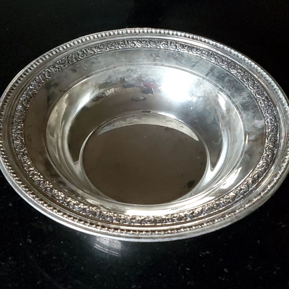 Silver Bowl Reed and Barton 1201 10 inch round Antique Silver Vintage